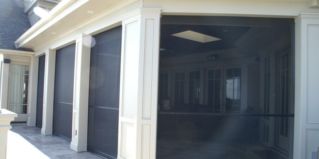 Retractable Wall Screen